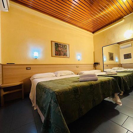Hotel Nizza Milán Exterior foto