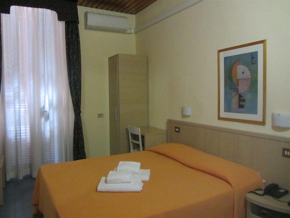 Hotel Nizza Milán Exterior foto